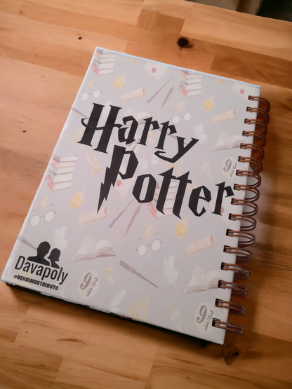 Libreta Cuaderno Harry Potter Cuadriculado sin fecha 21x15cm